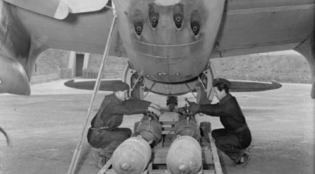 DCS: Mosquito a Operace Jericho 2 Hero2 1